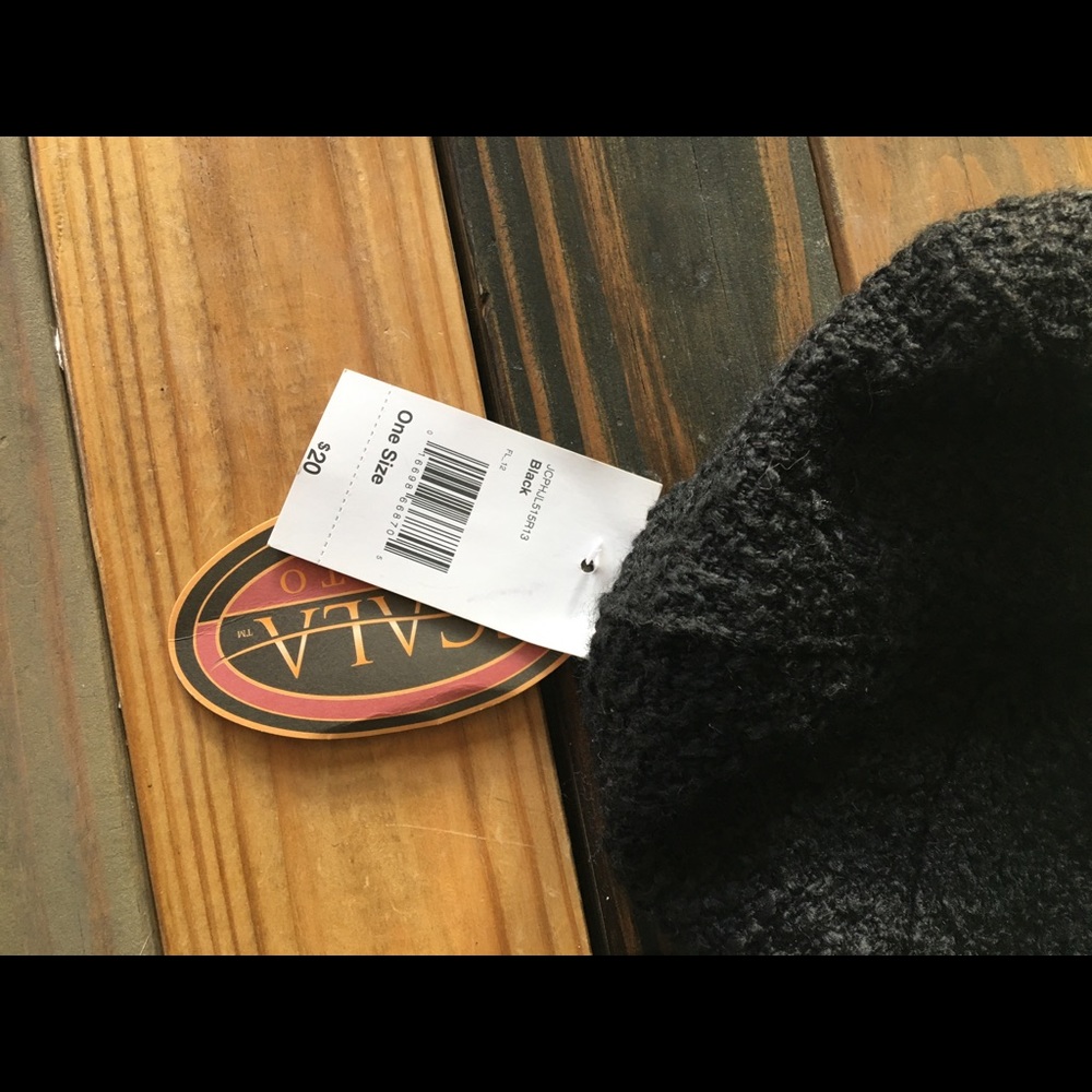 Hat - Picture 1 of 4